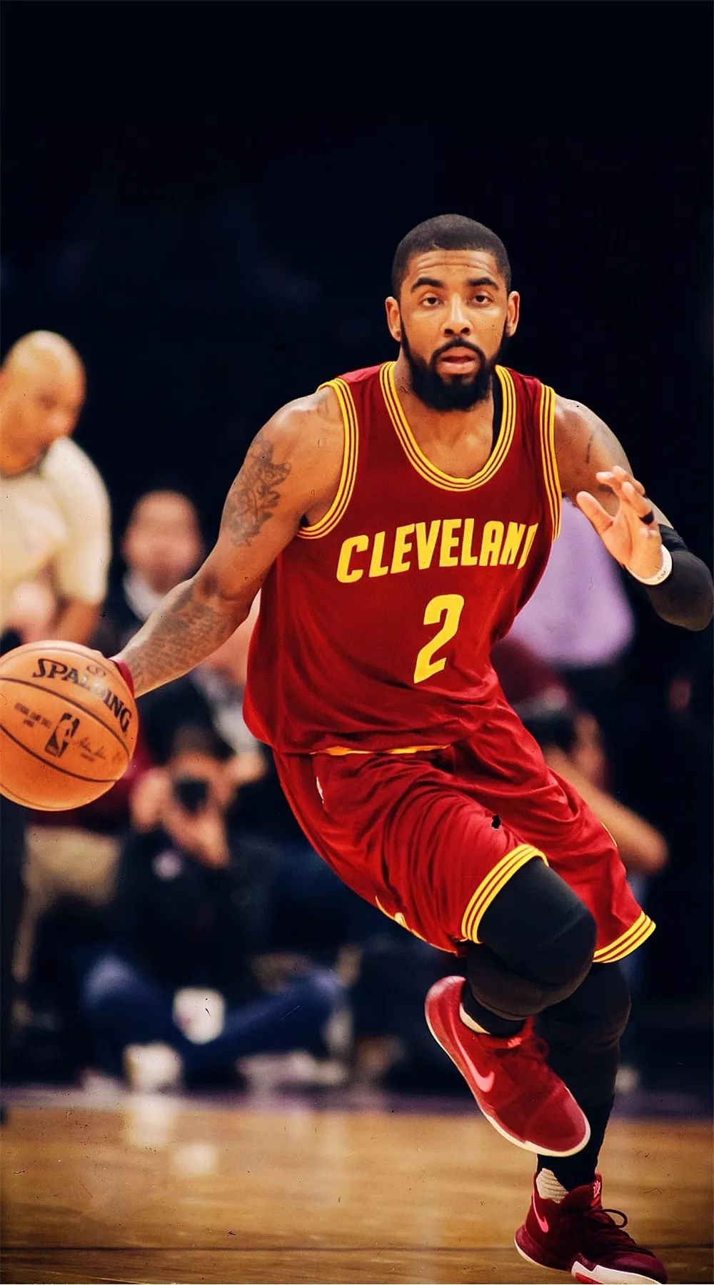 深圳新外教与球队融合的困境（深圳新外教与球队磨合受阻）