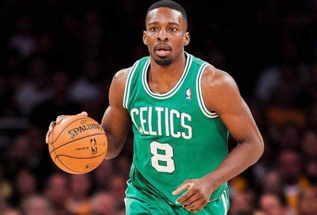 来自转会市场的报道：震惊？拉什福德去热刺？根据报...（转会传闻：拉什福德或将加盟热刺？）