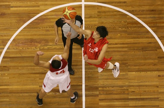 樊振东回归突生悬念！3大变数卡住国乒一哥，王励勤如何抉择？（樊振东回归风云再起：三大变量牵动国乒一哥，王励勤如何取舍）