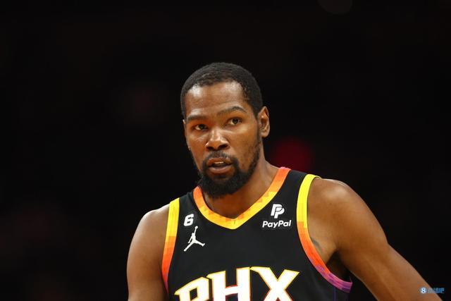 街球与职业篮球的区别（街头篮球与职业篮球有何不同）