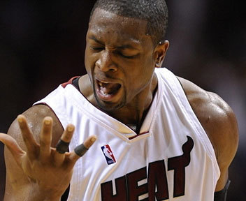 于根伟：杨梓豪的续约存在变数；目前看朴韬宇回归可能性不大（于根伟：杨梓豪续约尚存不确定性，朴韬宇回归几率不高）