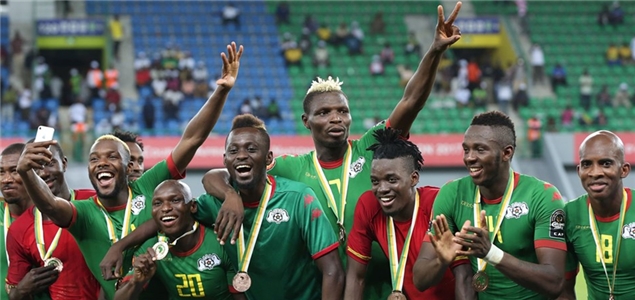 复制叔叔生涯开局，莫伦特斯的侄子完成阿尔瓦塞特首秀（莫伦特斯侄子迎来阿尔瓦塞特处子秀，生涯起步复刻叔叔轨迹）