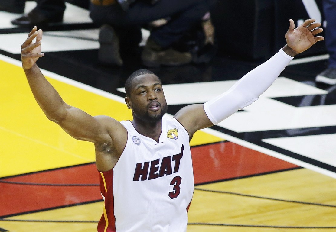 中甲半场：叶道驰、候煜造杀机，广州豹暂0-0南通支云（中甲半场：叶道驰、候煜频造险情，广州豹与南通支云暂时互交白卷）