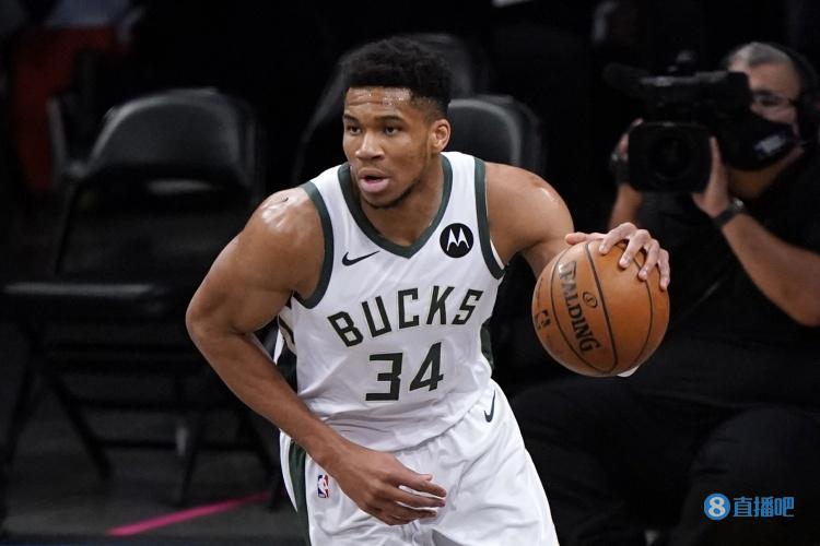 范晓冬：我知道的圈内料比球迷多多了，但我不会诋毁中国足球（范晓冬：掌握的圈内信息远胜球迷，但绝不抹黑中国足球）