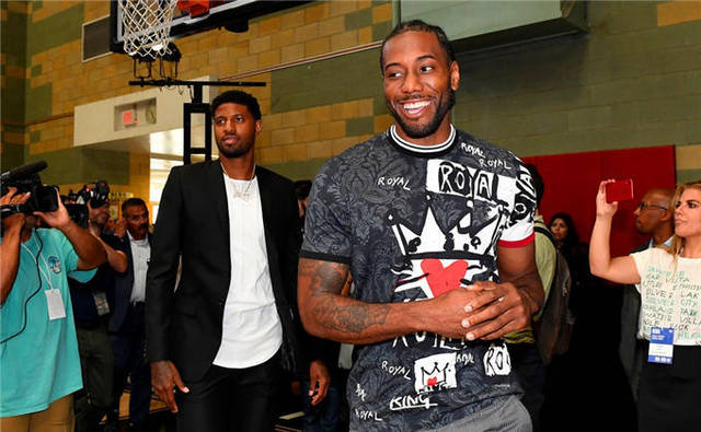 徐云龙谈国安近期传闻：越到年底作妖的就越多，能不信就不信（徐云龙评国安传闻：年底杂音增多，能不信就别信）